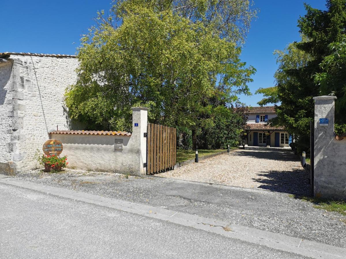 L'Ancienne Distillerie Segonzac  Luaran gambar
